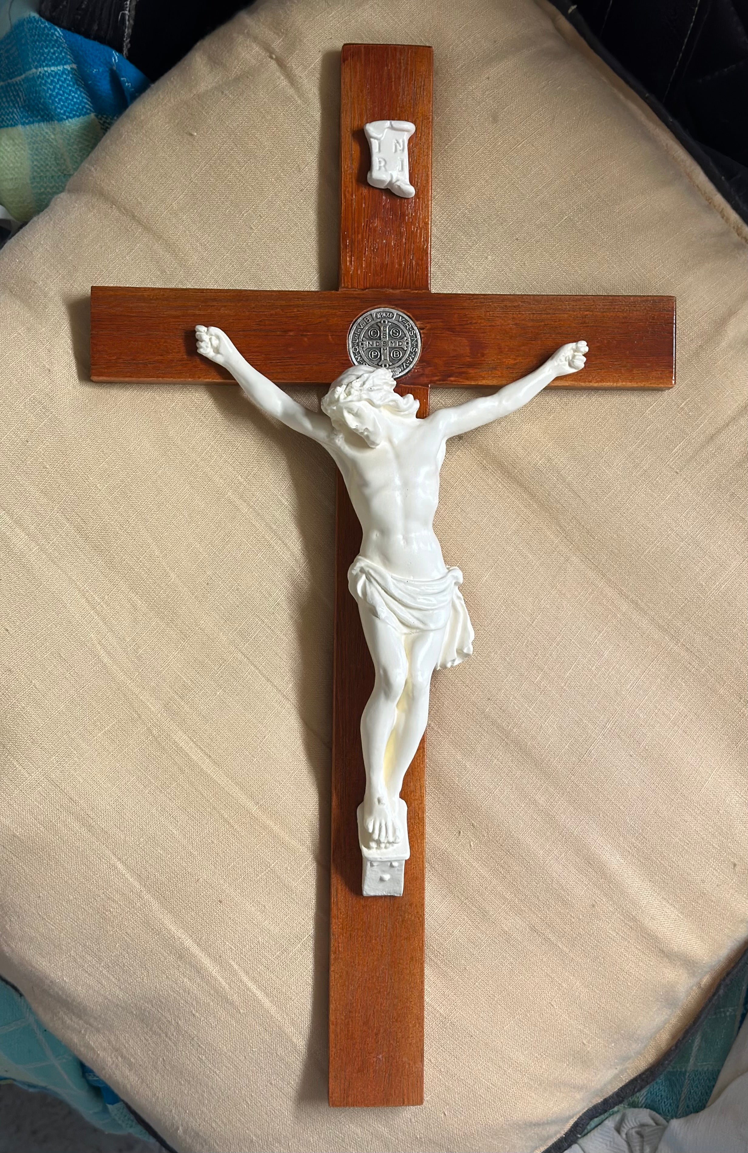 Small Crucifix 25cm x 45cm